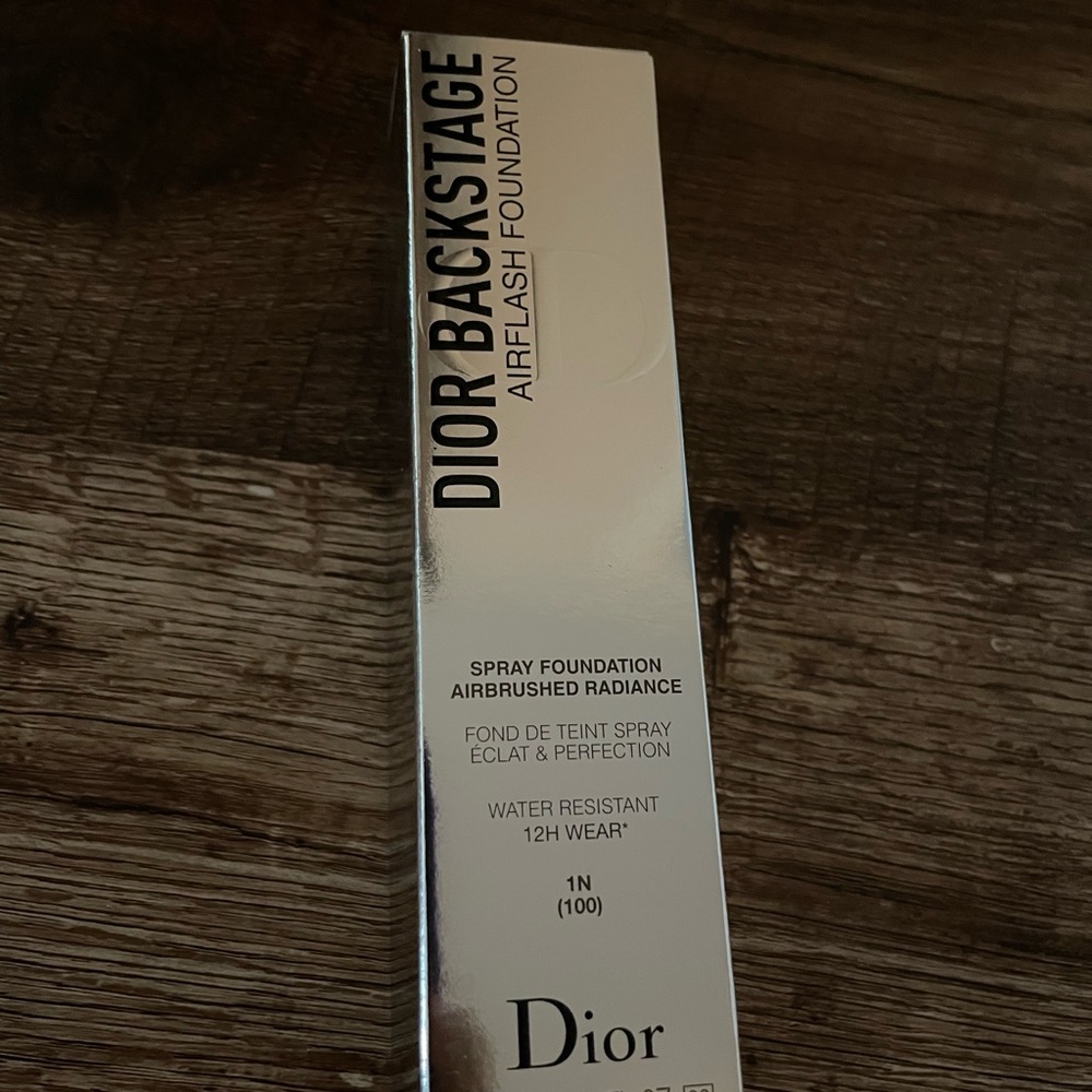 New Dior Airflash Foundation 100 1N. Authentic- bought from Nordstrom 2.3 oz